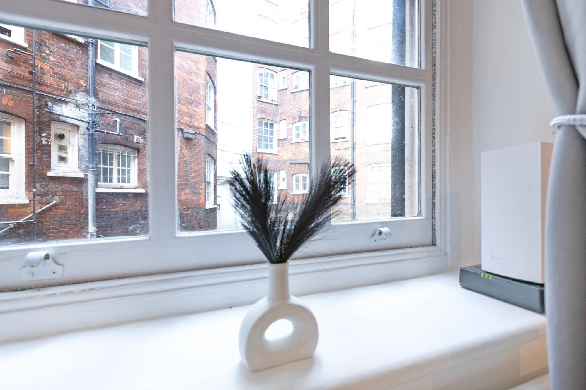 Beautiful One Bedroom Flat In Scott Ellis Gardens Лондон Екстер'єр фото